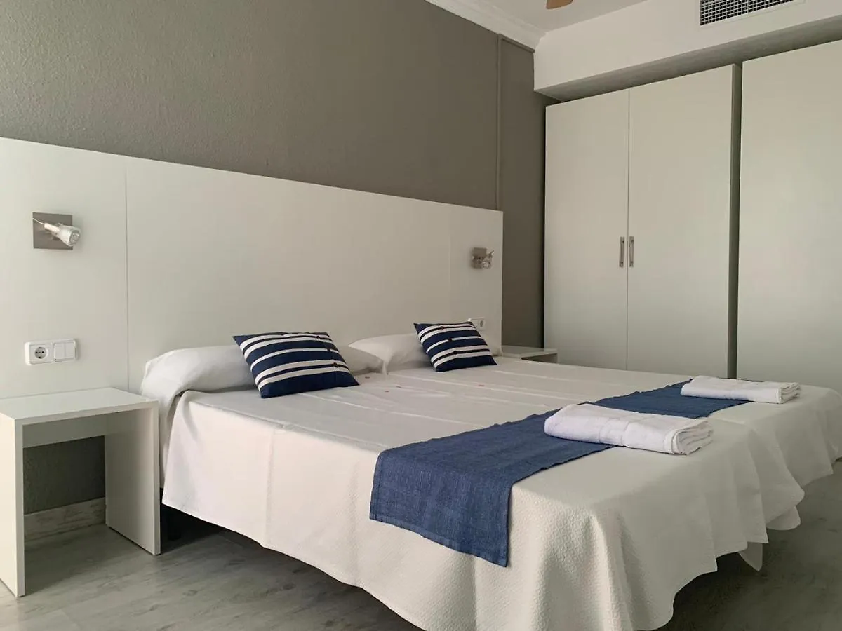 Es Nautico Suites Mallorca Island  2*, Porto Cristo